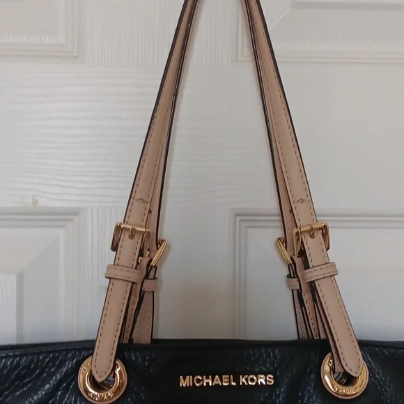 Michael Kors Black and Tan Tote Bag.EUC - Picture 3 of 10